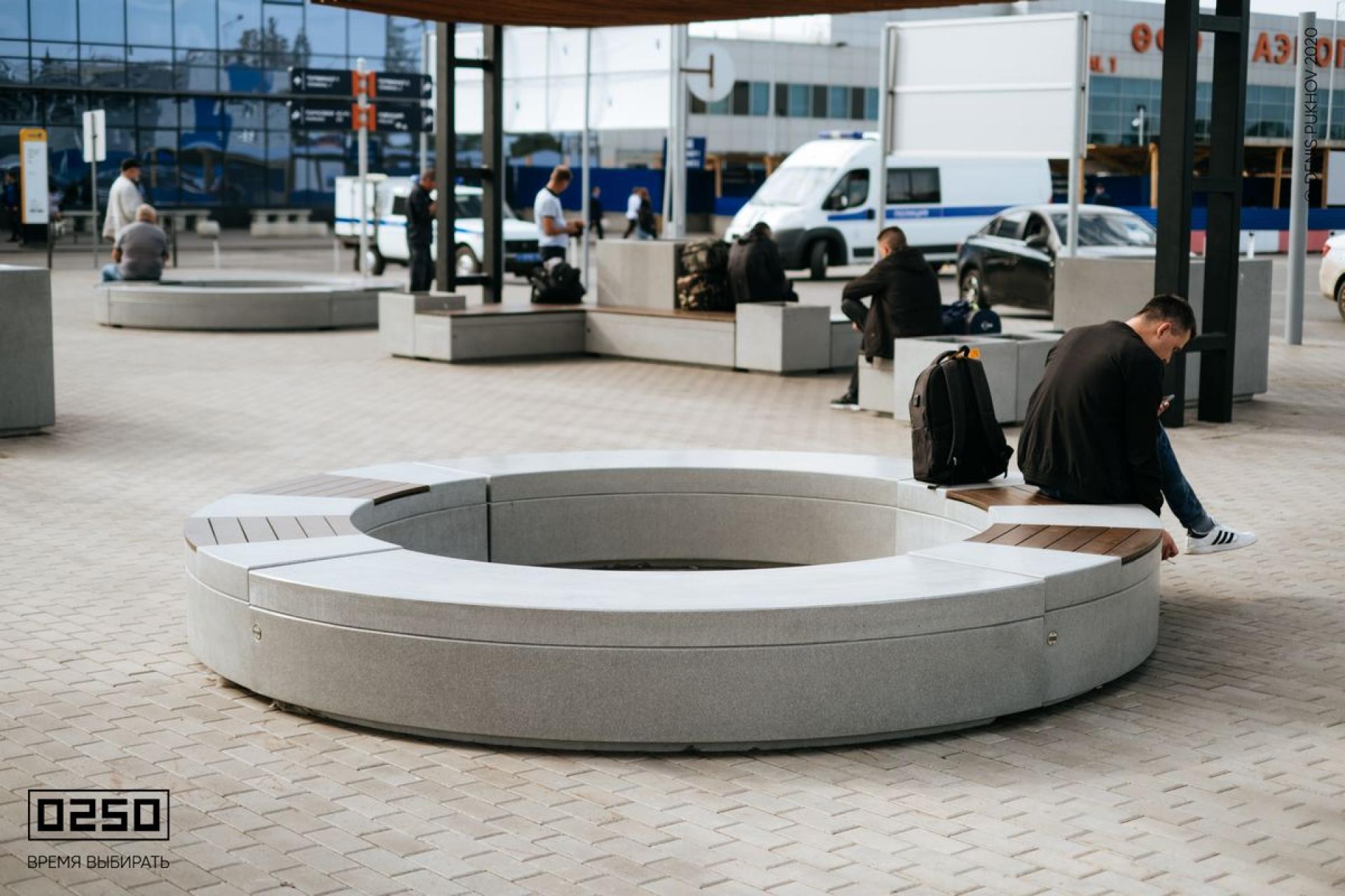 Круглая скамейка Серго цвета 0250 Аэропорт Уфа