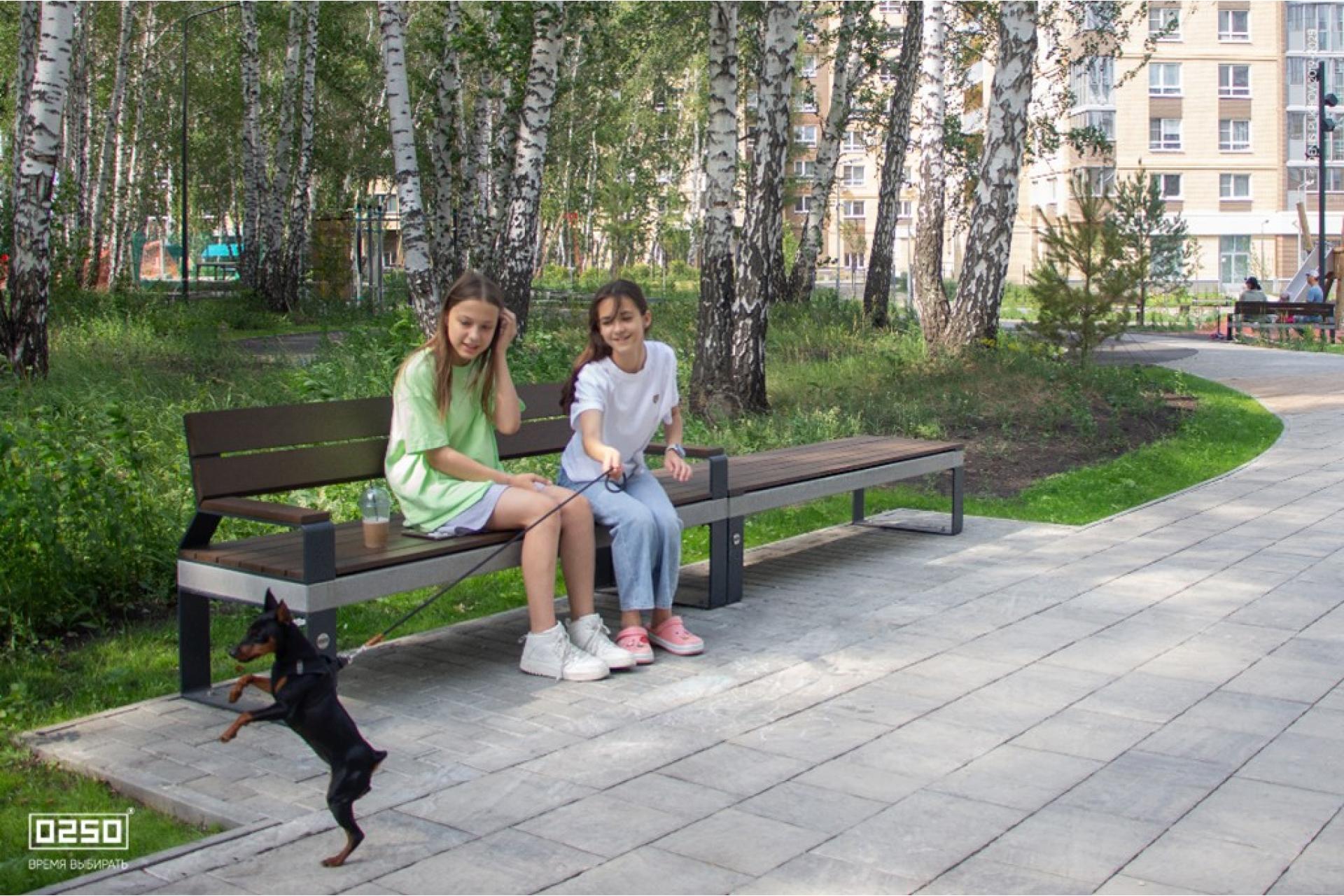 
Время чтения: 3 минуты
Автор: Татьяна Штырова
Опубликовано: 07.06.2025 


Качественное и современное благоустройство играет решающую роль в привлечении покупателей и арендаторов, а также способствует увеличению стоимости жилья. 