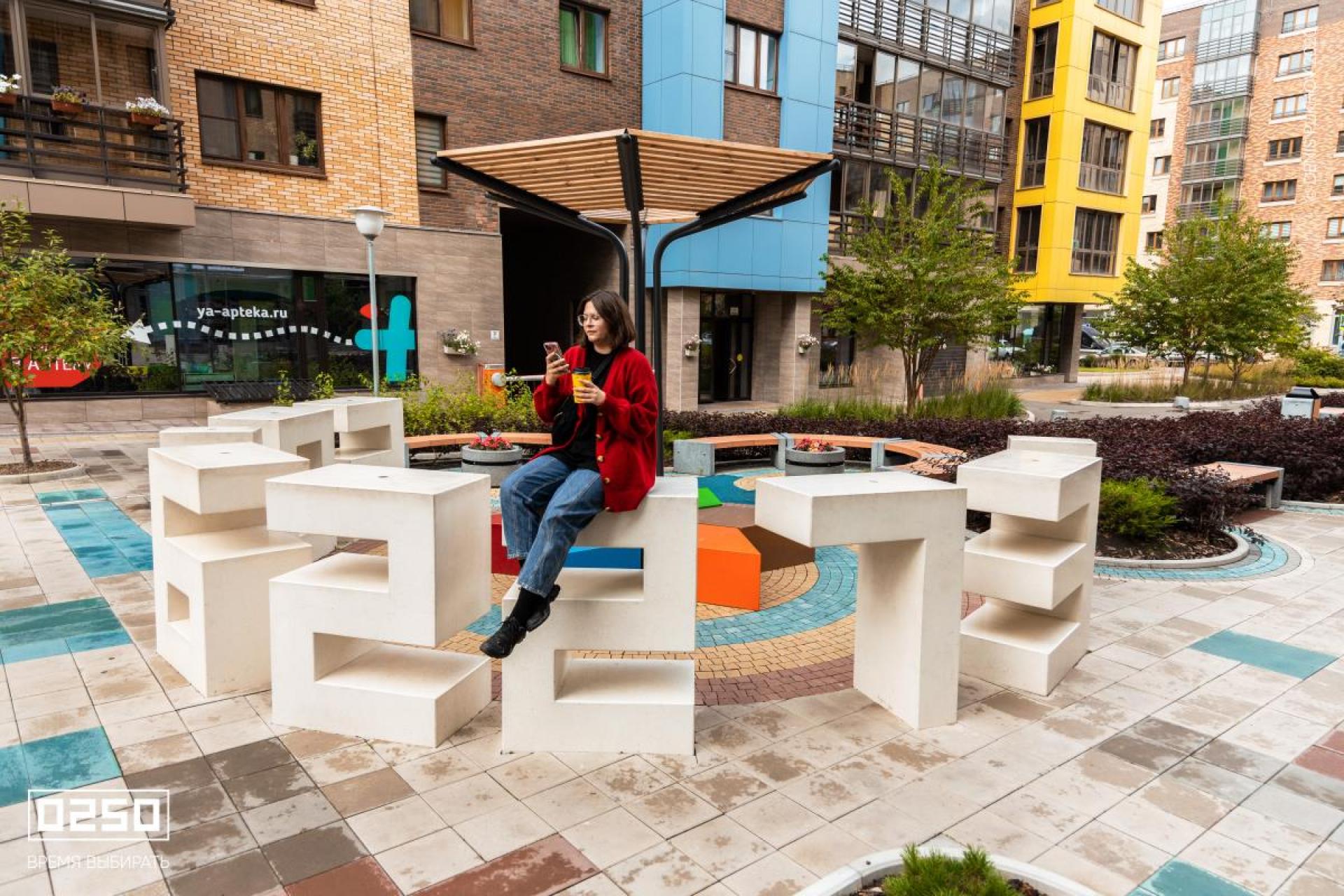 Объёмные цифры из бетона белый кварц