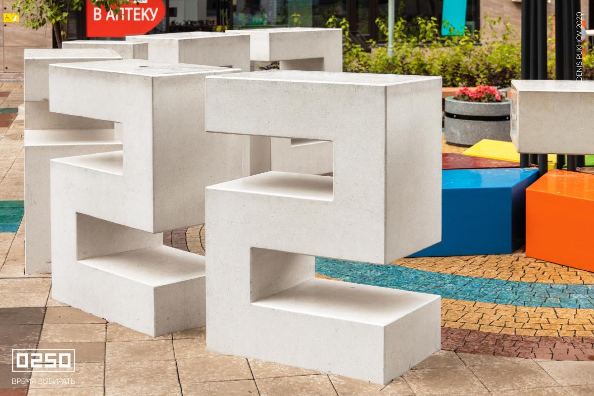 Объёмные цифры из бетона белый кварц